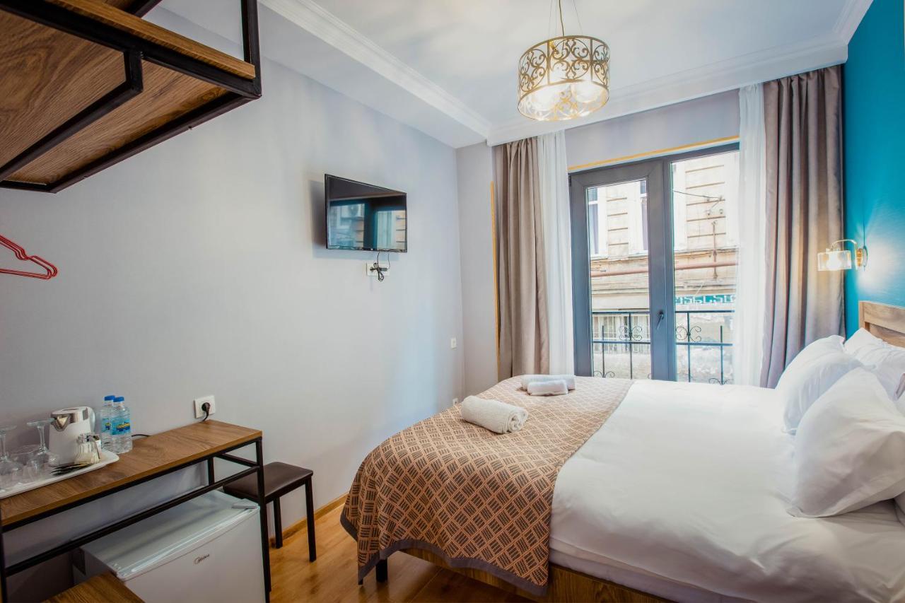 Central Gate Hotel In Heart Of تبليسي المظهر الخارجي الصورة